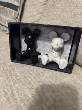 Black and White Mickey & Minnie Mouse Ceramic Salt & Pepper Shaker Set